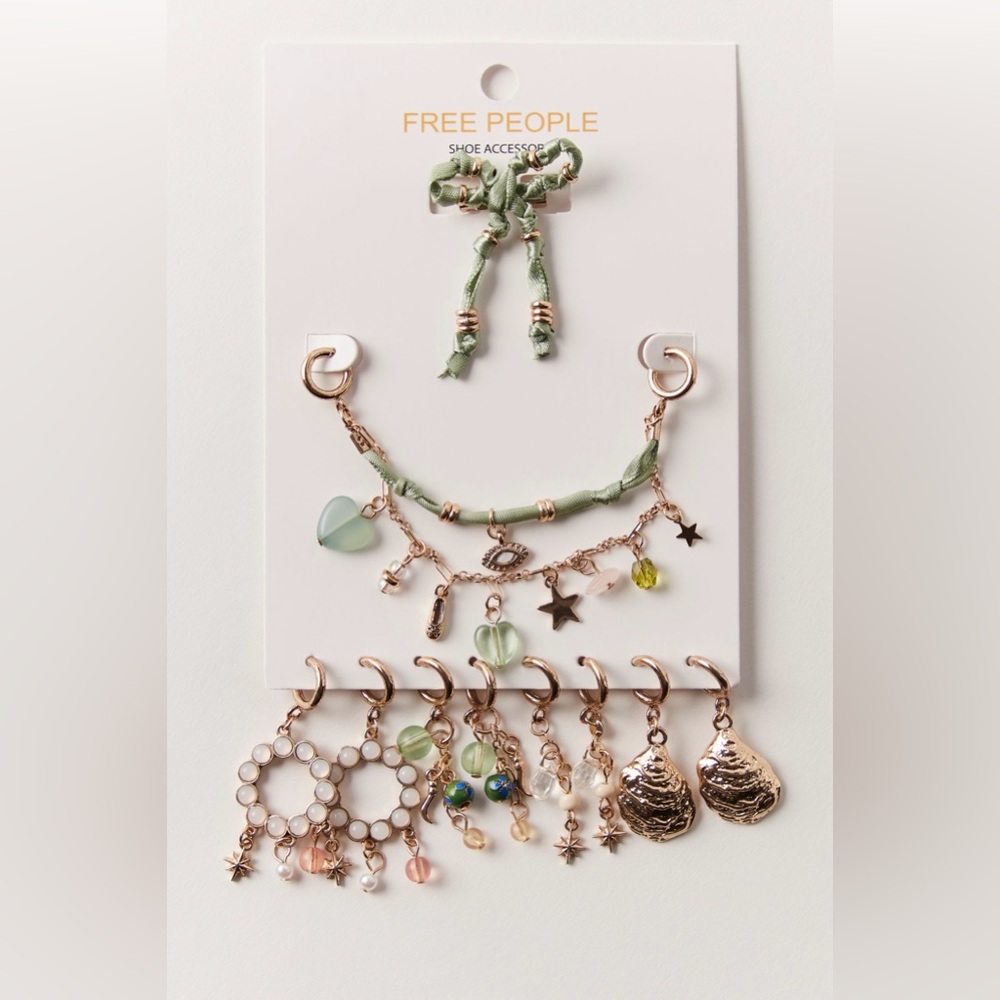 NWT FREE PEOPLE MAXX-ED OUT SHOE CHARM PACK - Picture 2 of 5